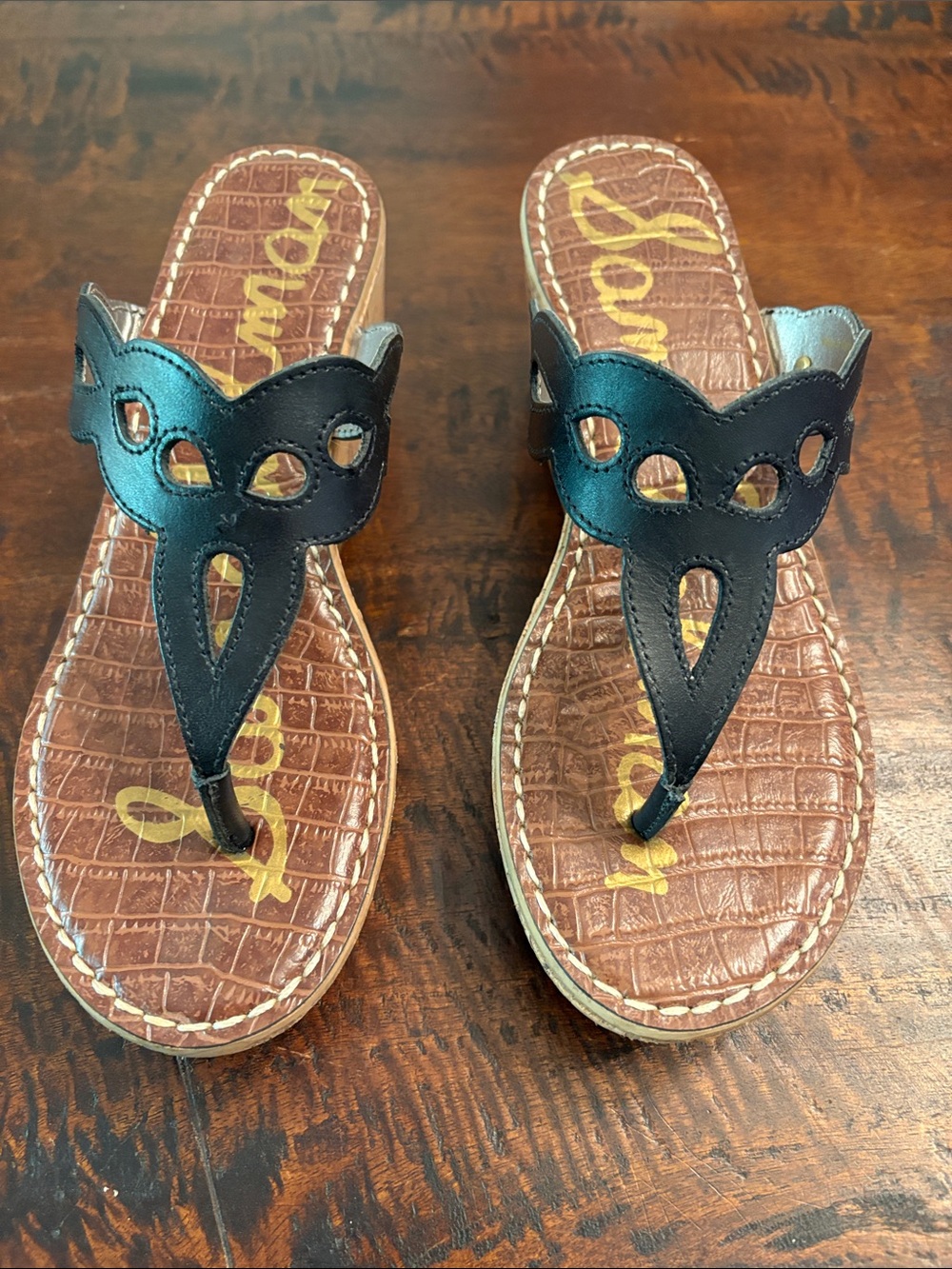 Sam Edelman Black Leather Cutout Thong Sandals